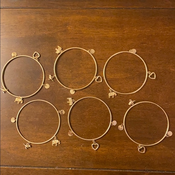 6 gold bangles. Elephants, birds, & heart charms - Picture 13 of 16